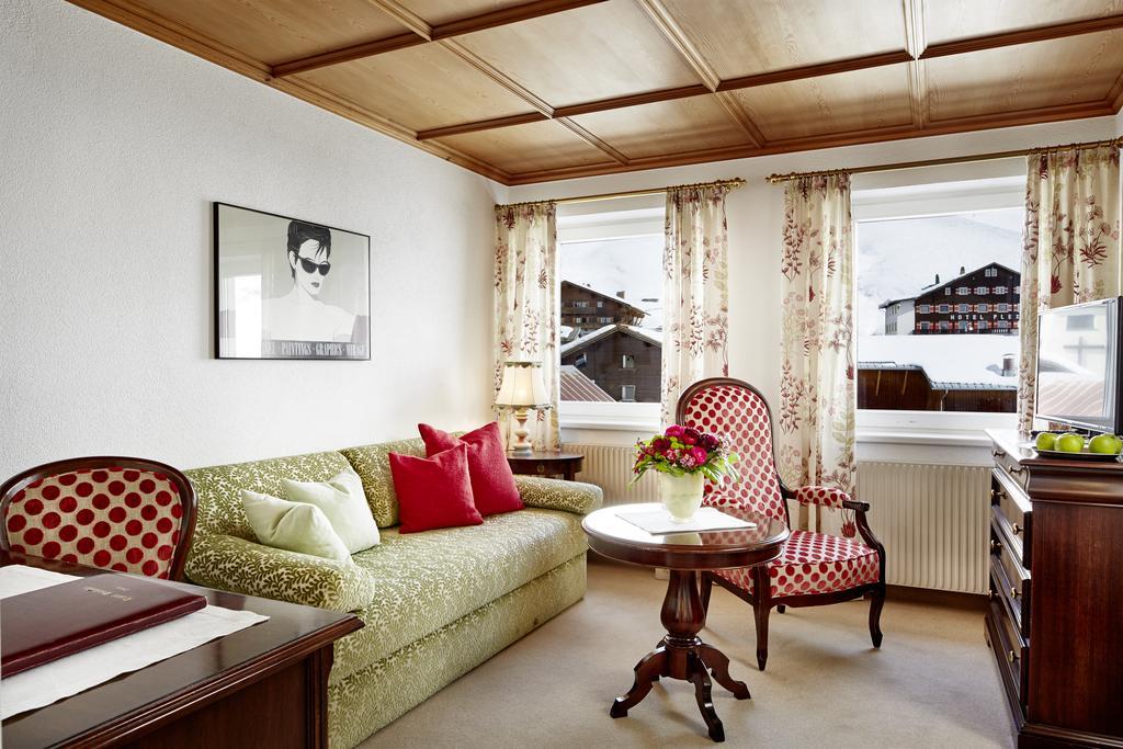 Hotel Hirlanda Zuers Экстерьер фото